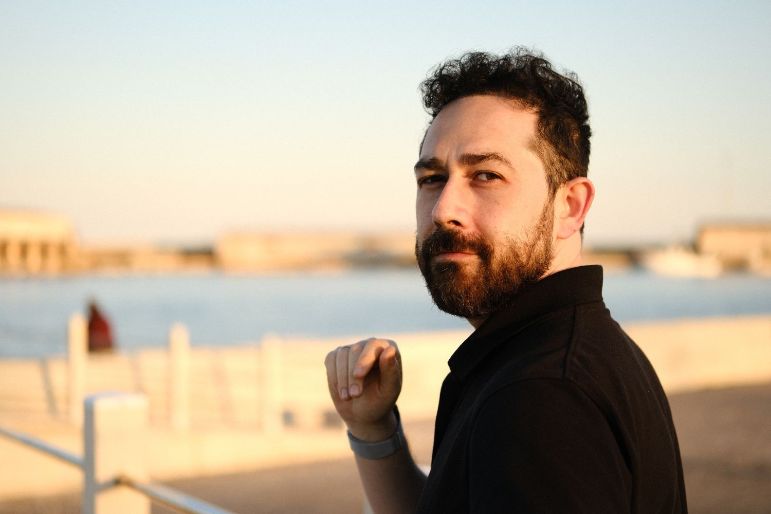 Arnaldo Pangia at the seafront